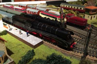BR 10 steam locomotive on track 1.